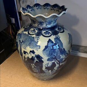 Elegant Blue and White Ceramic Vase Oriental